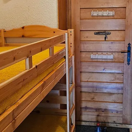 4 Pers, Expose Sud, Balcon, Piscine, Parking, Proche Pistes Et Commerces - Fr-1-263-144 *